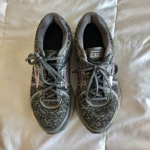 Brooks GTS running shoe